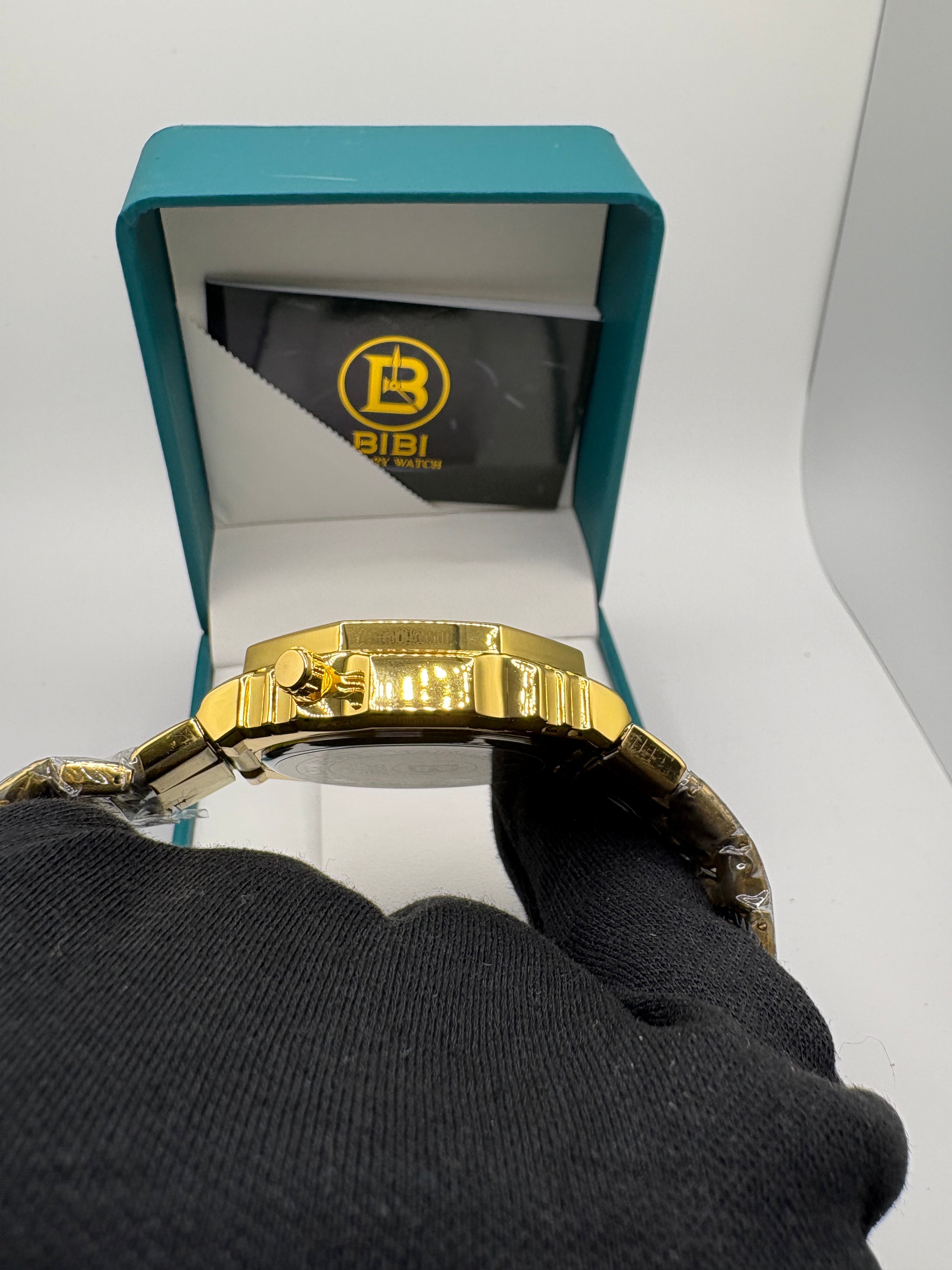 B0028 Black Dial Gold Case Gold Band