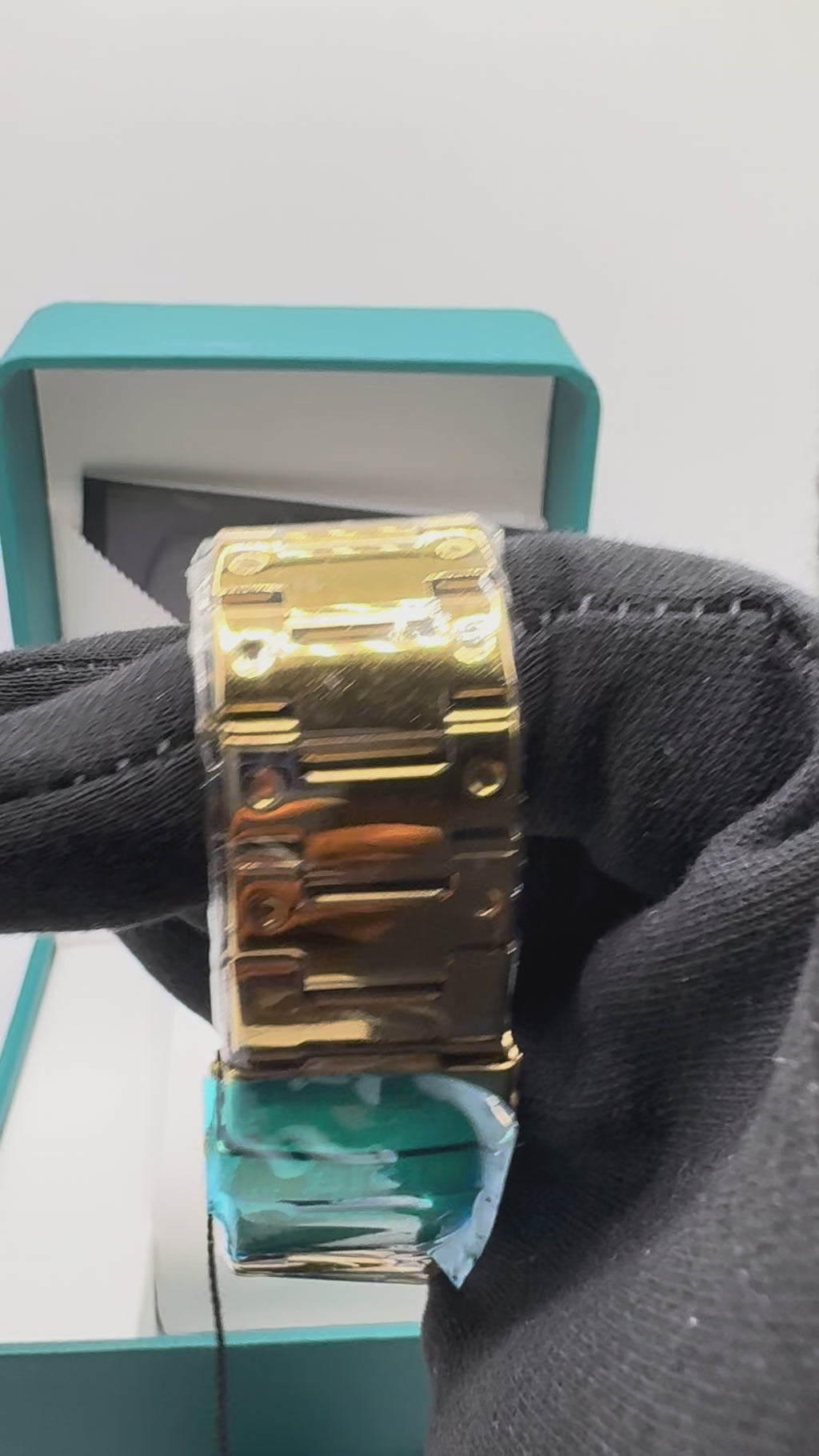 B0028 Black Dial Gold Case Gold Band